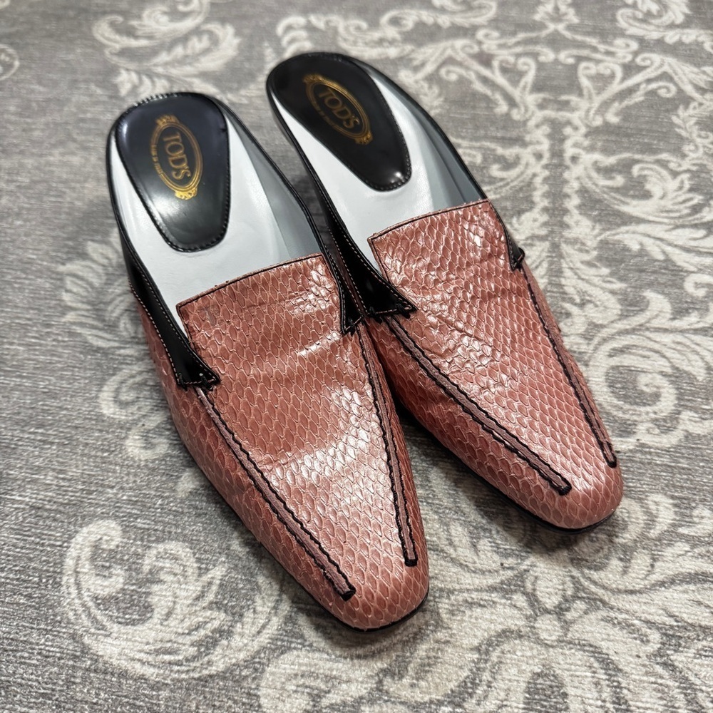 TOD'S Women's Pink Leather Loafers Size 36 Casual Slip On Shoes